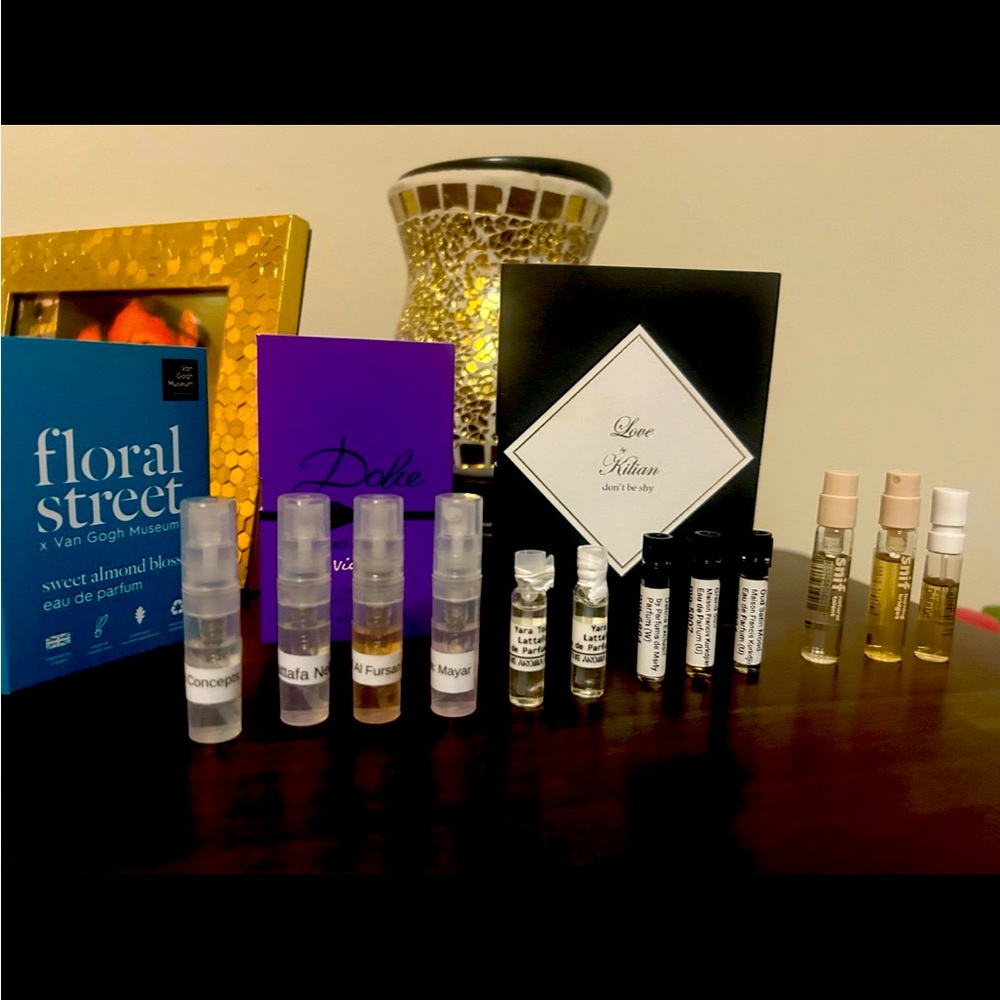 Sample niche designer Arabian